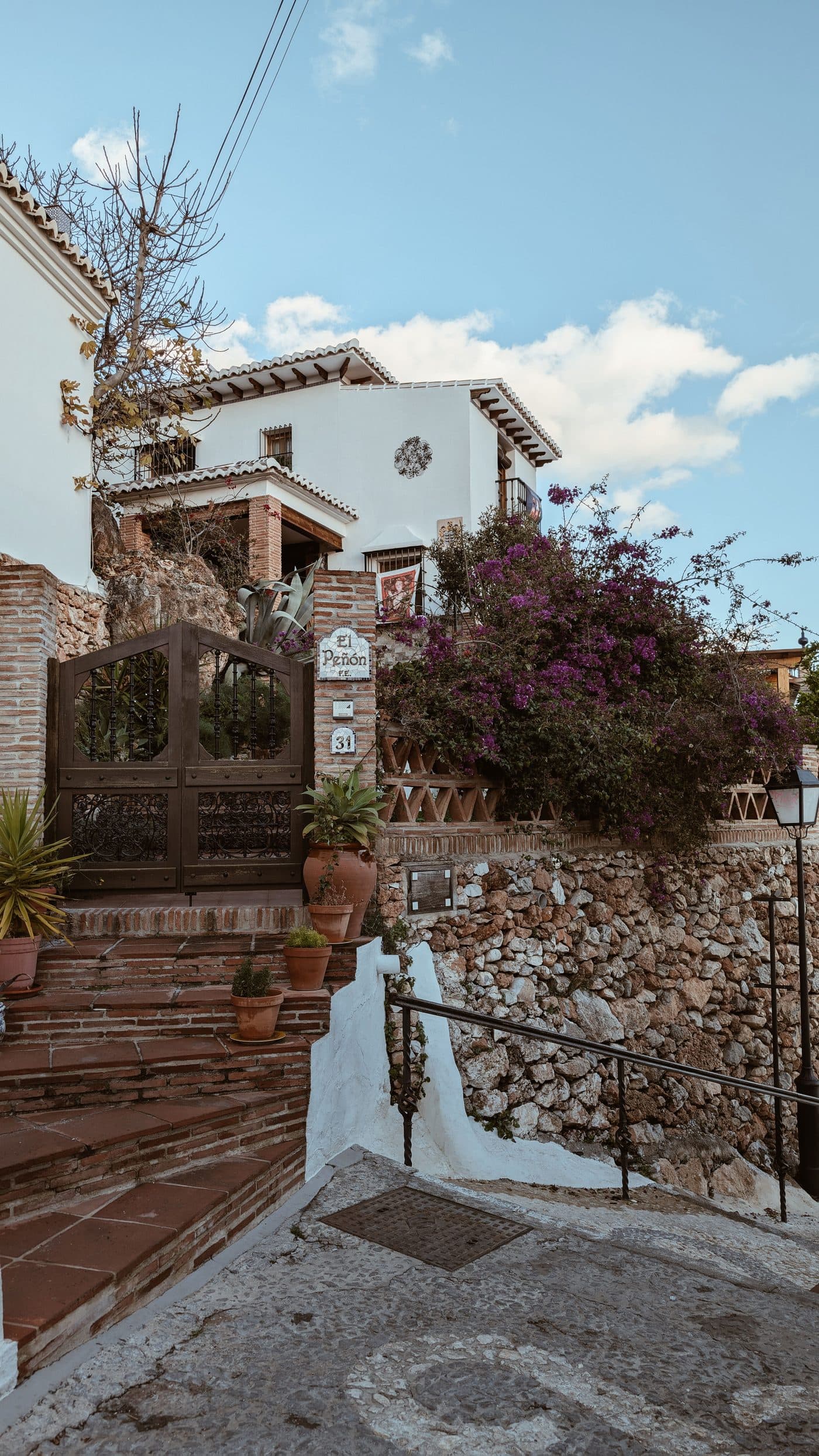 Broad coastal strip of Mijas Costa with modern complexes and sea views