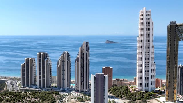 Tm Tower — COB941008.jpg