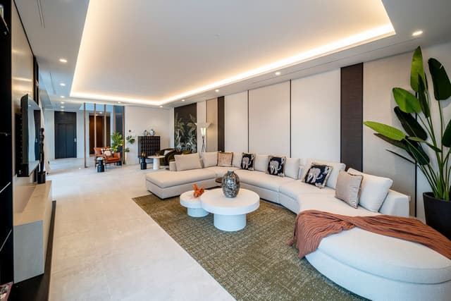 Villa Esmeralda — 02.jpg