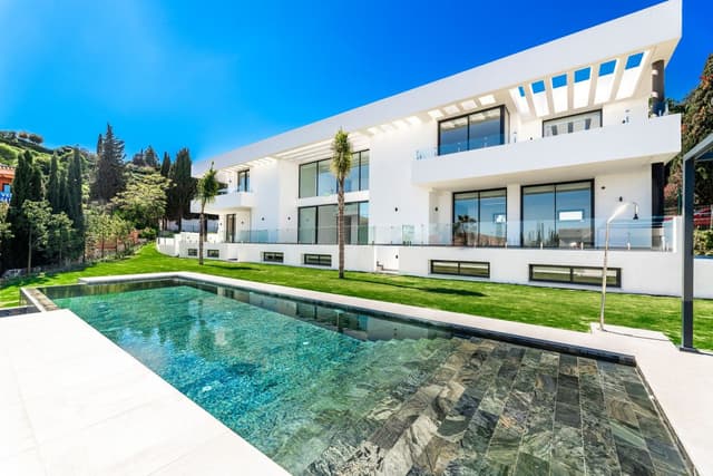 Villa Paradise — 01.jpg