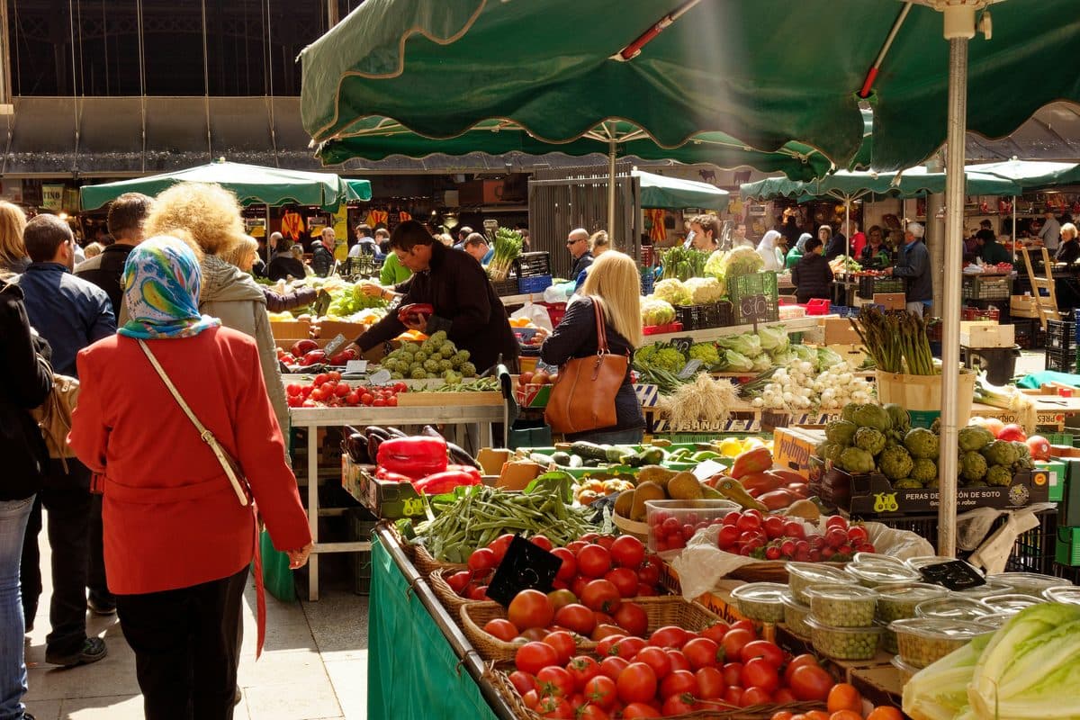 De zondagsmarkt in Xaló in de Jalón-vallei