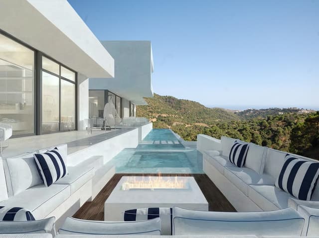 Zoe Luxe — 01.jpg
